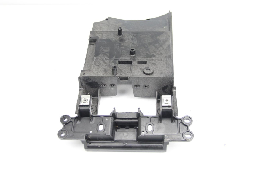 photo de ZITPLAATDEKSEL YAMAHA FJR ABS 1300 (2006 - 2012) - Zoom op gebruiksstaat