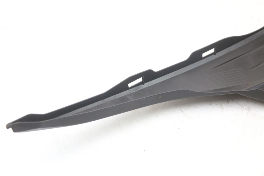 photo de KAPJE ONDER ZITPLAATS LINKS SUZUKI ADDRESS 110 (2015 - 2020) - Staat van het oppervlak