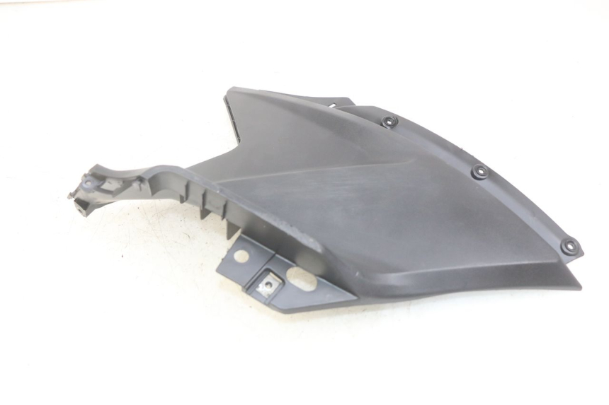 photo de KAPJE ONDER LINKERZITPLAATS KYMCO AGILITY 16+ 4T 50 (2018 - 2023) - Technische close-up