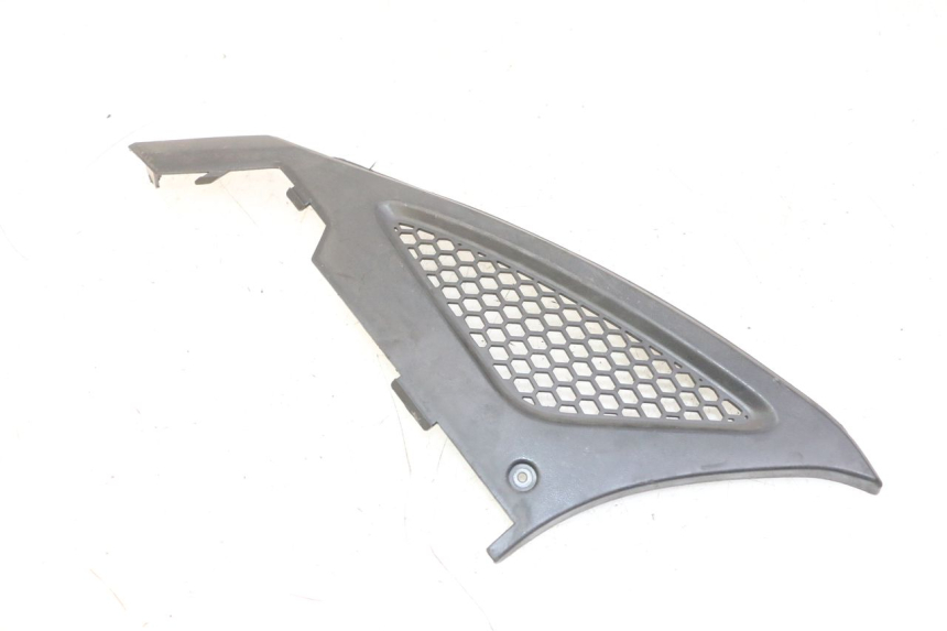 photo de LINKER ZITPLAATKAP ONDER ZITSEL KYMCO AGILITY NAKED RENOUVO 2T 50 (2011 - 2018) - Zoom op gebruiksstaat