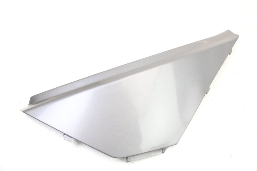 photo de AFDEKKING ONDER LINKERZITPLAATS APRILIA ATLANTIC 125 (2003 - 2009) - Hoofdaanzicht