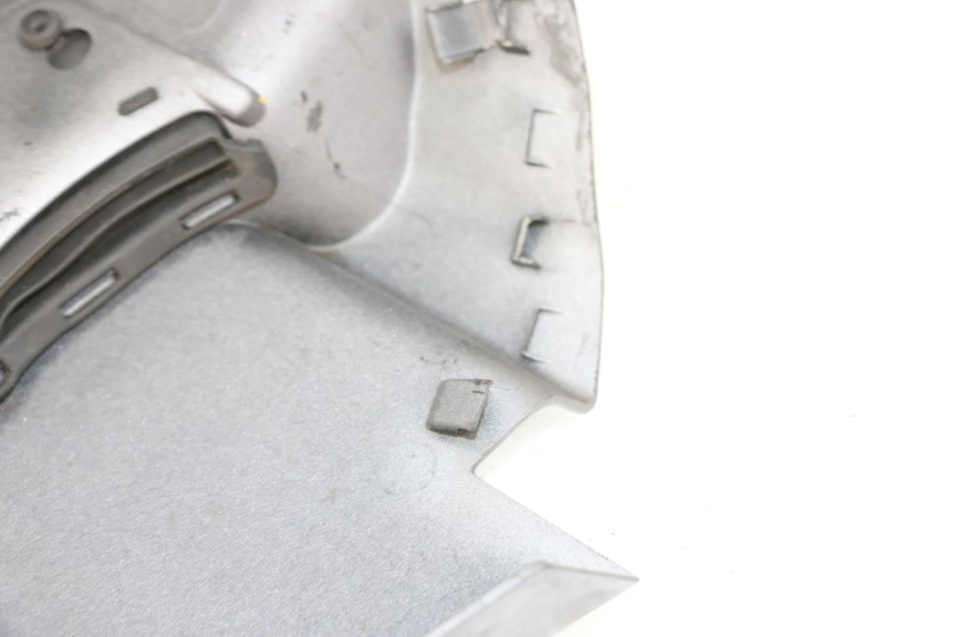 photo de KAPJE ONDER ZITPLAATS LINKS SUZUKI BURGMAN 650 (2013 - 2020) - Detail van het onderdeel