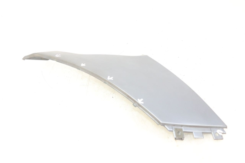 photo de KAPJE ONDER LINKERZITPLAATS BMW C1 125 (2000 - 2003) - Technische close-up