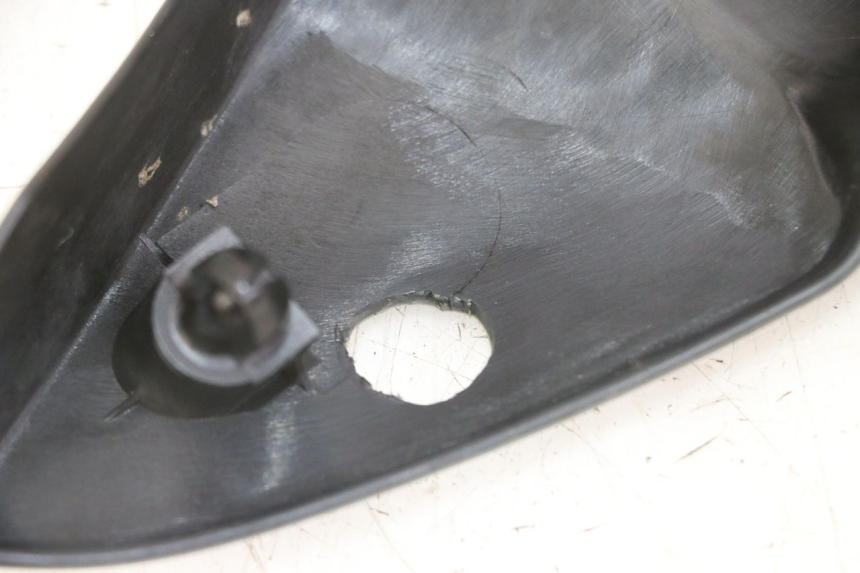 photo de KAP LINKS ONDER ZITPLAATS HONDA CBF 500 (2004 - 2007) - Detail van het onderdeel