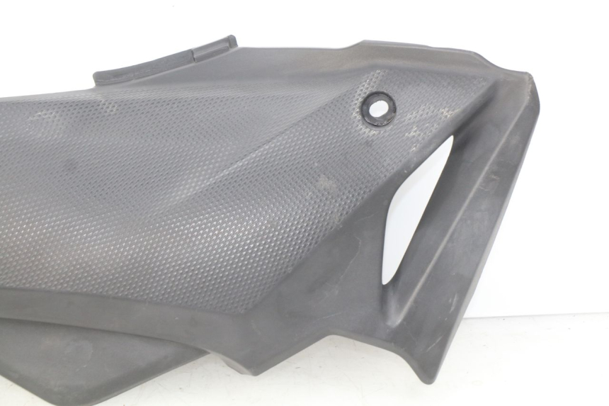 photo de KAP LINKS ONDER ZITPLAATS HONDA CBRF CBR-F PC41 600 (2011 - 2013) - Staat van het oppervlak