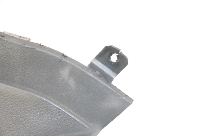 photo de KAPJE ONDER ZITPLAATS LINKS KYMCO DINK 4T 50 (2007 - 2018) - Zoom op gebruiksstaat