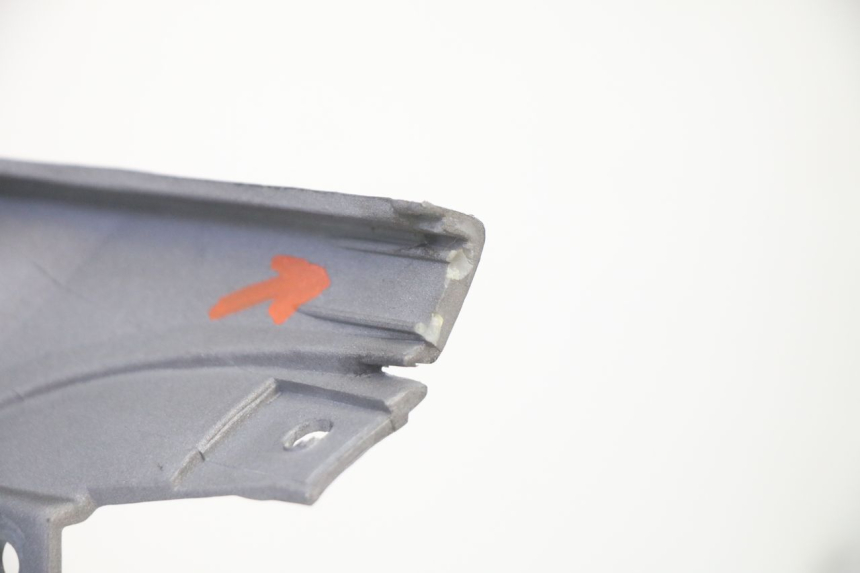 photo de KAPJE ONDER ZITPLAATS LINKS SYM FIDDLE 3 III 125 (2014 - 2020) - Markeringen en referenties