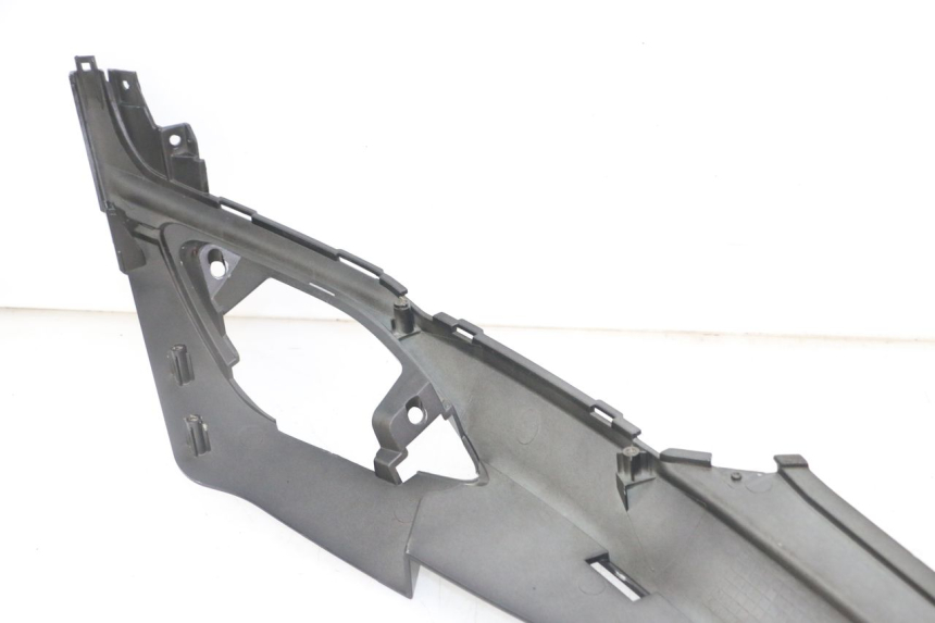 photo de AFDEKKING ONDER ZITPLAATS LINKS SYM FIDDLE 3 III 50 (2014 - 2020) - Zoom op gebruiksstaat