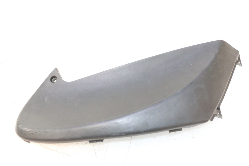 photo de KAP LINKS ONDER ZITPLAATS PIAGGIO FLY 2T 50 (2004 - 2017) - Detail van het onderdeel