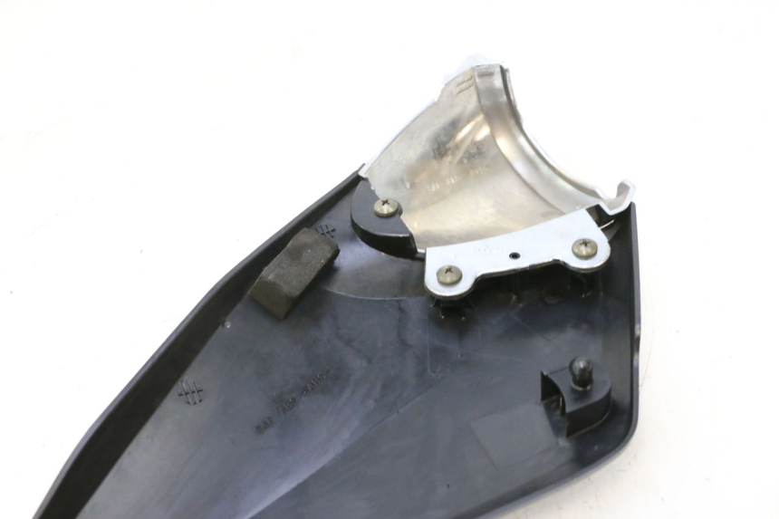 photo de LINKER ONDERZITDEKSEL SUZUKI GSF N BANDIT 1200 (2001 - 2005) - Detail van het onderdeel
