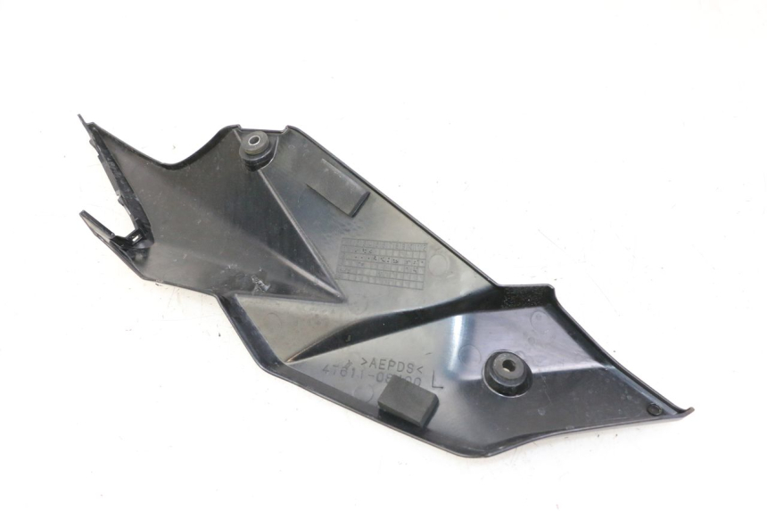 photo de LINKER ZITPLAATKAP SUZUKI GSR 750 (2011 - 2017) - Andere kijkhoek