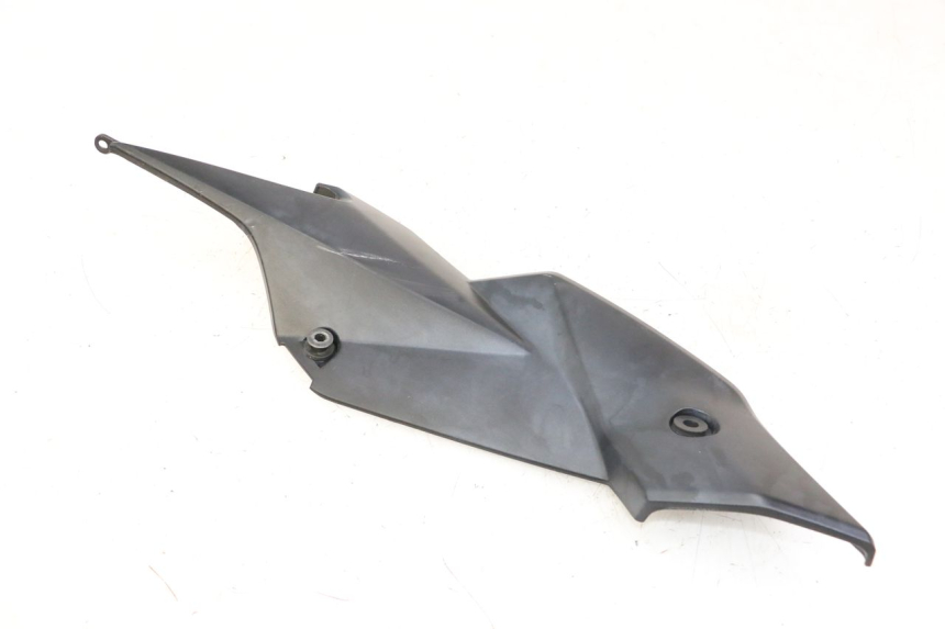 photo de LINKER ZITPLAATKAP SUZUKI GSR 750 (2011 - 2017) - Staat van het oppervlak