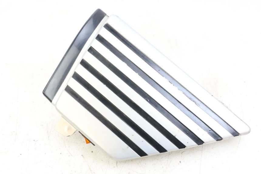 photo de KAPJE ONDER LINKERZITPLAATS SUZUKI GSX E 250 (1982 - 1983) - Hoofdaanzicht