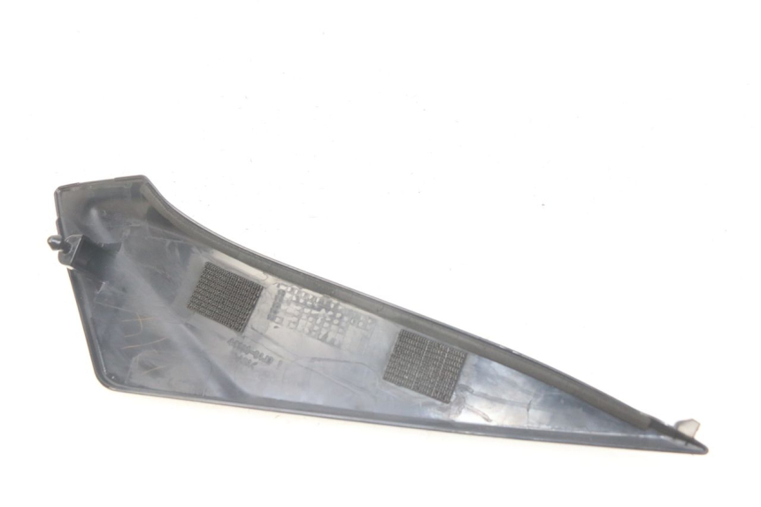 photo de KAPJE ONDER ZITPLAATS LINKS SUZUKI GSX-R GSXR 750 (2011 - 2016) - Detail van het onderdeel