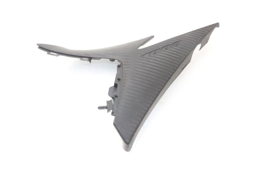 photo de KAP LINKS ONDER ZITPLAATS SUZUKI GSX-R GSXR K16 1000 (2012 - 2016) - Detail van het onderdeel