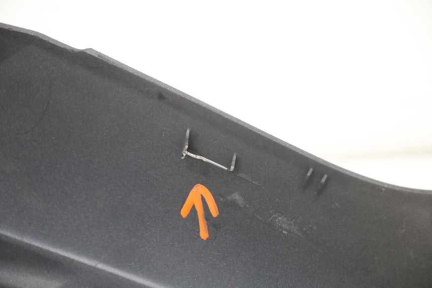 photo de KAPJE ONDER ZITPLAATS LINKS HONDA FORZA 125 (2021 - 2025) - Staat van het oppervlak