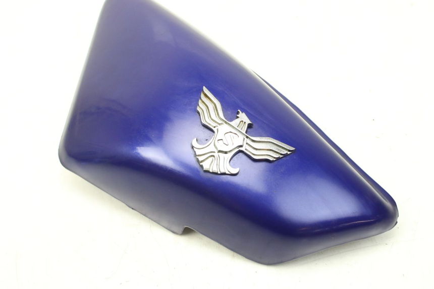 photo de KAPJE ONDER ZITPLAATS LINKS SYM HUSKY 125 (1999 - 2005) - Andere kijkhoek