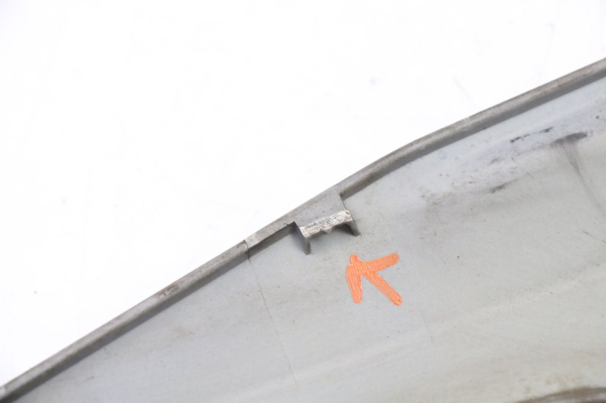 photo de KAPJE ONDER LINKERZITPLAATS SYM JET 14 4T 50 (2018 - 2022) - Technische close-up