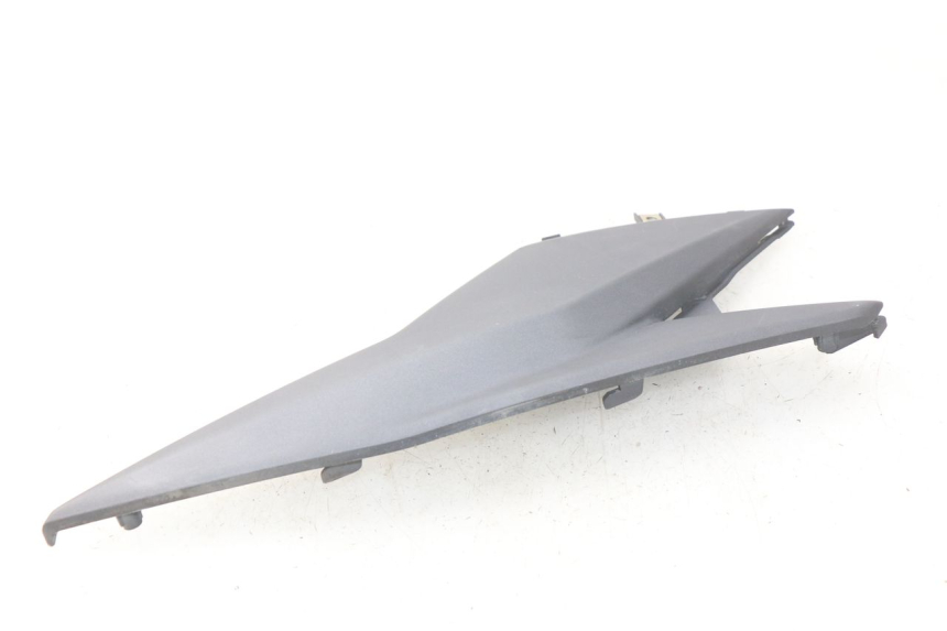 photo de LINKER ZITPLAATKAP ONDER ZITJE SYM JET 4 4T 50 (2018 - 2021) - Zoom op gebruiksstaat