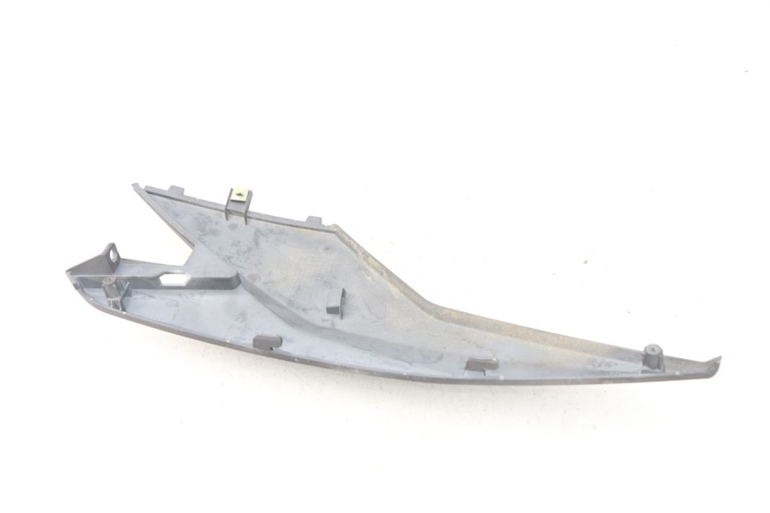 photo de LINKER ZITPLAATKAP ONDER ZITJE SYM JET 4 4T 50 (2018 - 2021) - Technische close-up