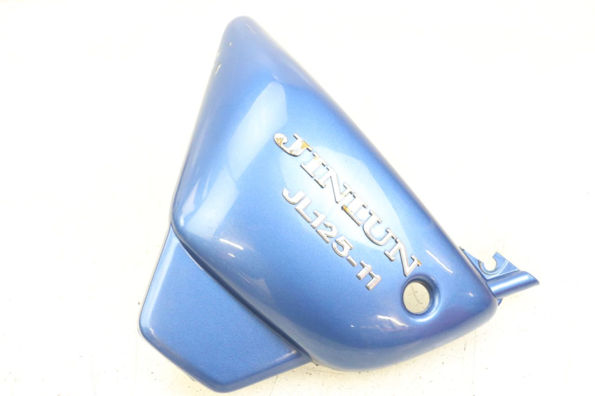 photo de KAPJE ONDER ZITPLAATS LINKS JINLUN JL HIGHLANDER 125 (2007 - 2015) - Technische close-up