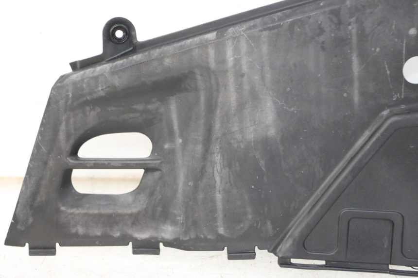 photo de KAP LINKS ONDER ZITPLAATS KYMCO PEOPLE S 125 (2000 - 2008) - Technische close-up