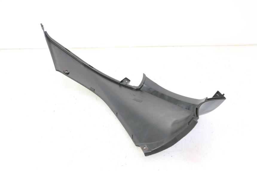 photo de KAPJE ONDER LINKERZITPLAATS MBK OVETTO ONE 2T 50 (2013 - 2017) - Zoom op gebruiksstaat