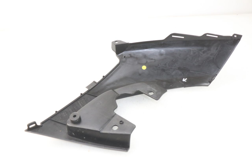 photo de KAPJE ONDER ZITPLAATS LINKS PEUGEOT METROPOLIS 400 (2017 - 2020) - Detail van het onderdeel