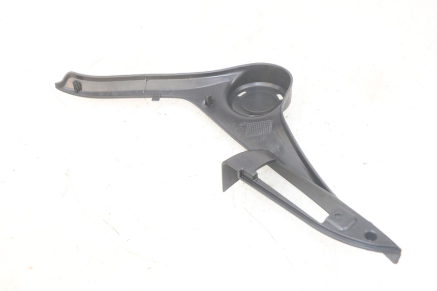 photo de KAPJE ONDER ZITPLAATS LINKS PIAGGIO MP3 HPE 300 (2019 - 2026) - Andere kijkhoek