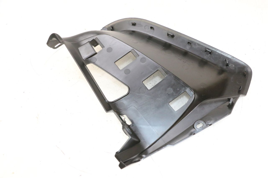 photo de KAPJE ONDER ZITPLAATS LINKS YAMAHA NEO'S CORE 1 (2022 - 2026) - Overzicht