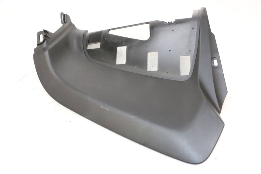 photo de KAPJE ONDER ZITPLAATS LINKS YAMAHA NEO'S CORE 1 (2022 - 2026) - Markeringen en referenties