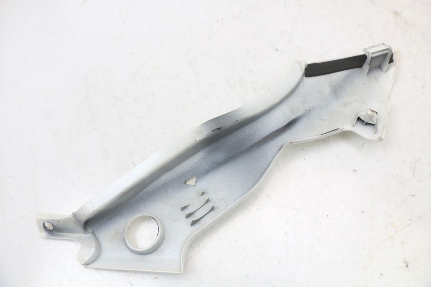 photo de LINKER ZITPLAATKAP MOTO GUZZI NORGE 8V GT 1200 (2011 - 2016) - Technische close-up