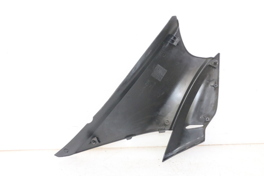 photo de KAP LINKS ONDER ZITPLAATS HONDA NTV DEAUVILLE ABS 700 (2007 - 2016) - Bevestigingspunten