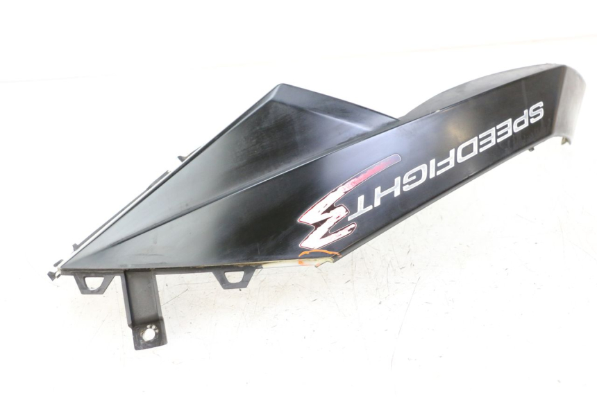 photo de KAPJE ONDER ZITPLAATS LINKS PEUGEOT SPEEDFIGHT 3 LC 2T 50 (2009 - 2015) - Detail van het onderdeel