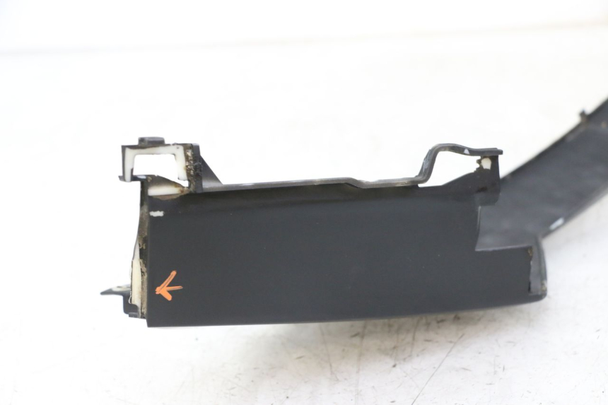 photo de KAPJE ONDER ZITPLAATS LINKS PEUGEOT SPEEDFIGHT 3 LC 2T 50 (2009 - 2015) - Overzicht