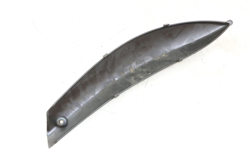 photo de KAPJE ONDER ZITPLAATS LINKS PIAGGIO BEVERLY 125 (1998 - 2005) - Detail van het onderdeel