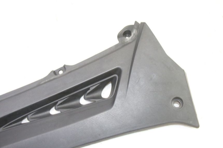 photo de LINKER ZITPLAATDEKSEL MAG POWER R-STREET 50 (2016 - 2025) - Zoom op gebruiksstaat