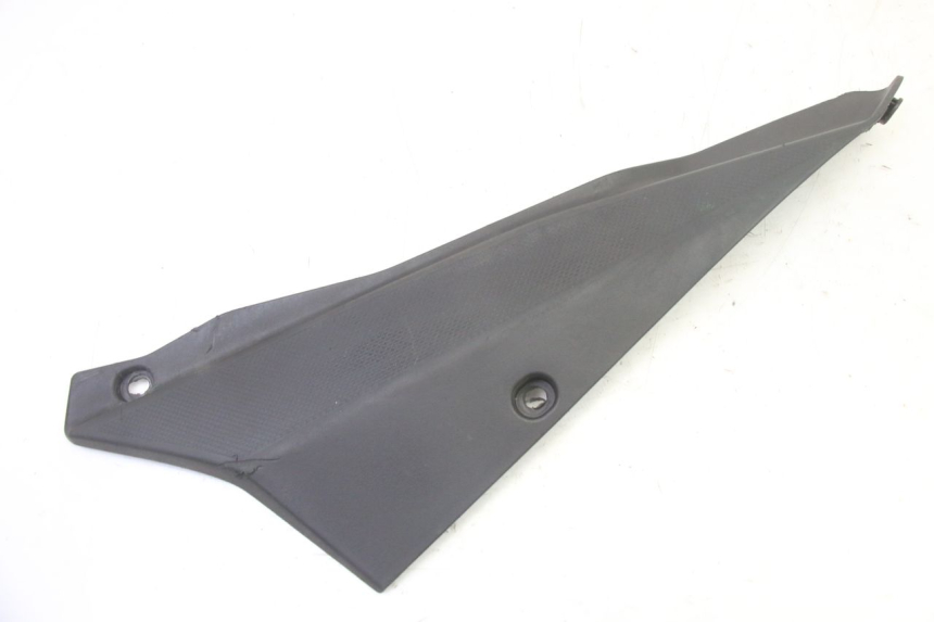 photo de KAPJE ONDER ZITPLAATS LINKS GILERA SMT SUPERMOTARD 50 (2009 - 2017) - Hoofdaanzicht