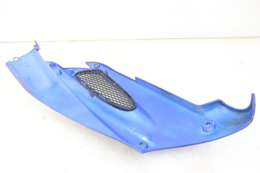 photo de KAPJE ONDER ZITPLAATS LINKS PEUGEOT SPEEDFIGHT 2 LC 50 (2000 - 2009) - Detail van het onderdeel