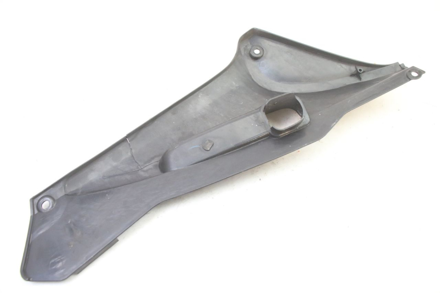 photo de KAPJE ONDER ZITPLAATS LINKS HONDA ST PAN EUROPEAN 1300 (2002 - 2013) - Technische close-up