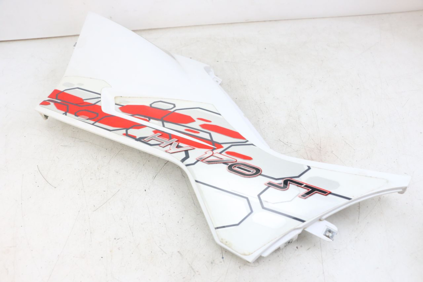 photo de KAPJE ONDER ZITPLAATS LINKS HYTRACK ST 170 (2020 - 2024) - Overzicht