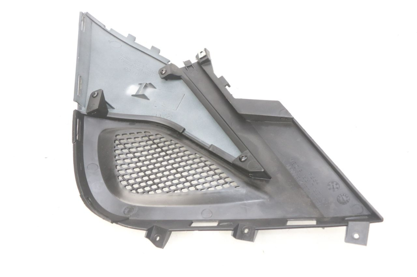 photo de KAPJE ONDER LINKERZITPLAATS KYMCO SUPER 8 4T 50 (2018 - 2020) - Zoom op gebruiksstaat