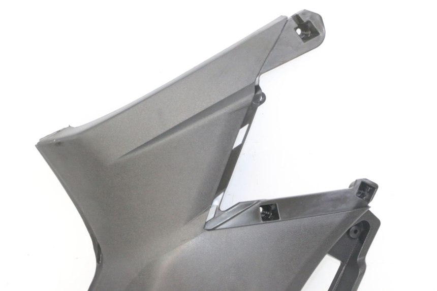 photo de AFDEKKING ONDER LINKERZITPLAATS APRILIA SXR 50 (2021 - 2023) - Bevestigingspunten