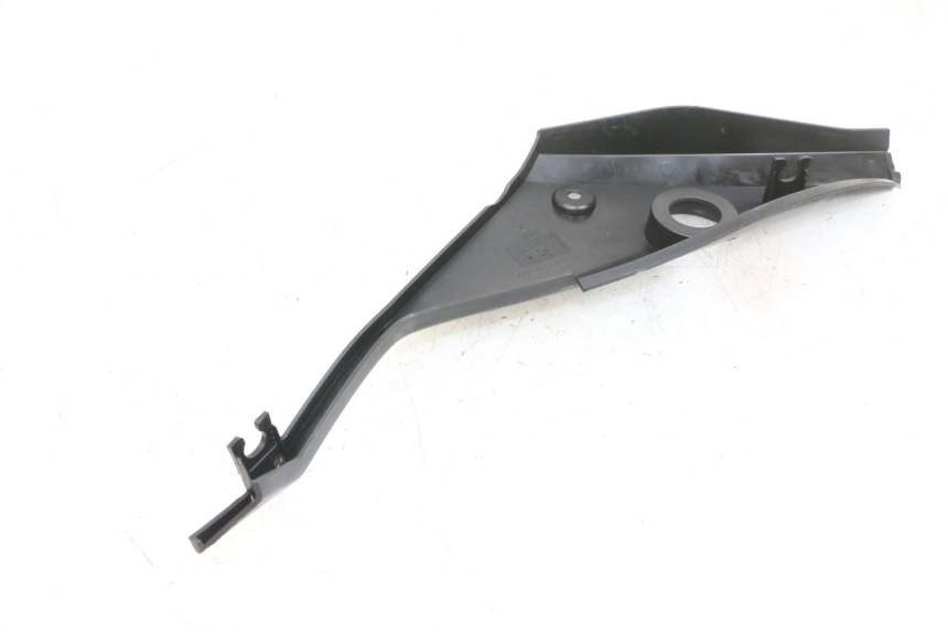 photo de KAPJE ONDER ZITPLAATS LINKS YAMAHA TZR 50 (2008 - 2016) - Zoom op gebruiksstaat