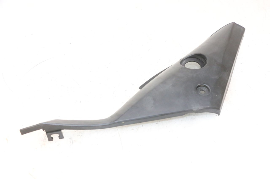 photo de KAPJE ONDER ZITPLAATS LINKS YAMAHA TZR 50 (2008 - 2016) - Andere kijkhoek