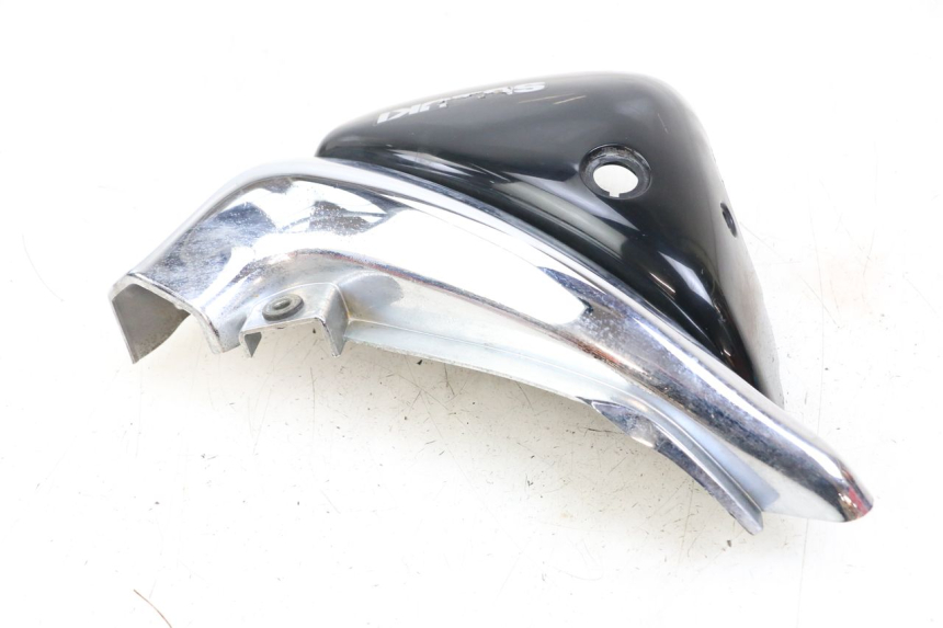 photo de KAPJE ONDER ZITPLAATS LINKS SUZUKI VL INTRUDER 125 (2004 - 2007) - Markeringen en referenties