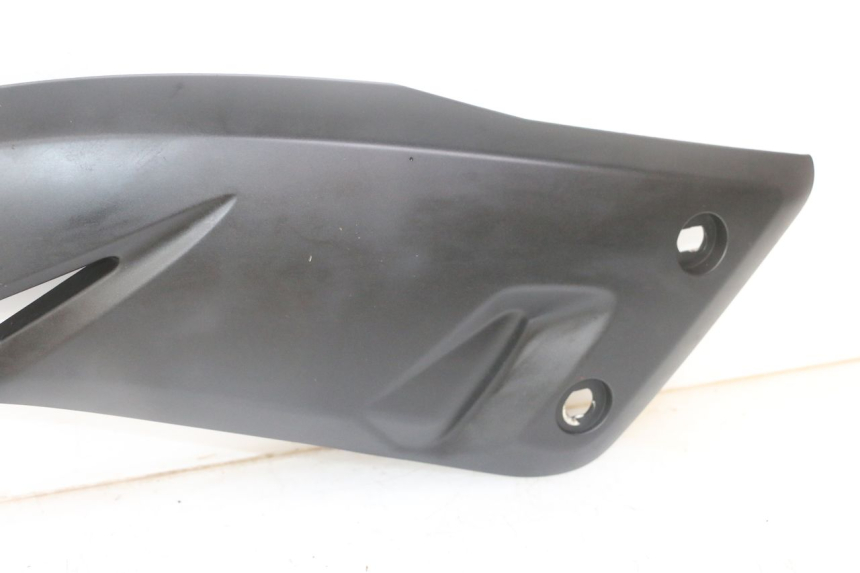 photo de LINKER ZITPLAATDEKSEL YAMAHA X-MAX XMAX 125 (2010 - 2013) - Kenmerkende details