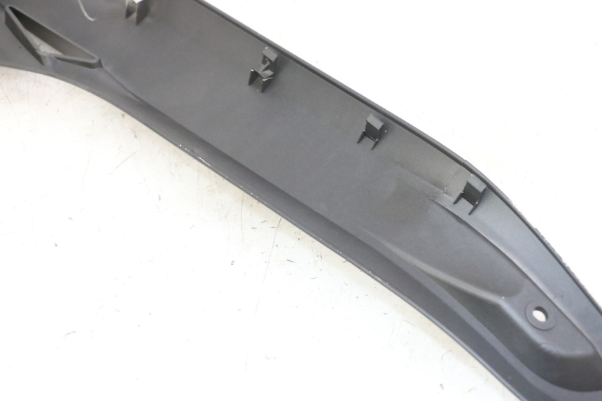 photo de LINKER ZITPLAATDEKSEL YAMAHA X-MAX XMAX 125 (2010 - 2013) - Zoom op gebruiksstaat