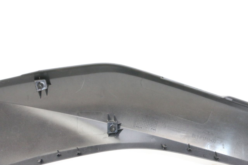 photo de LINKER ZITPLAATKAP YAMAHA XMAX X-MAX 125 (2021 - 2025) - Technische close-up