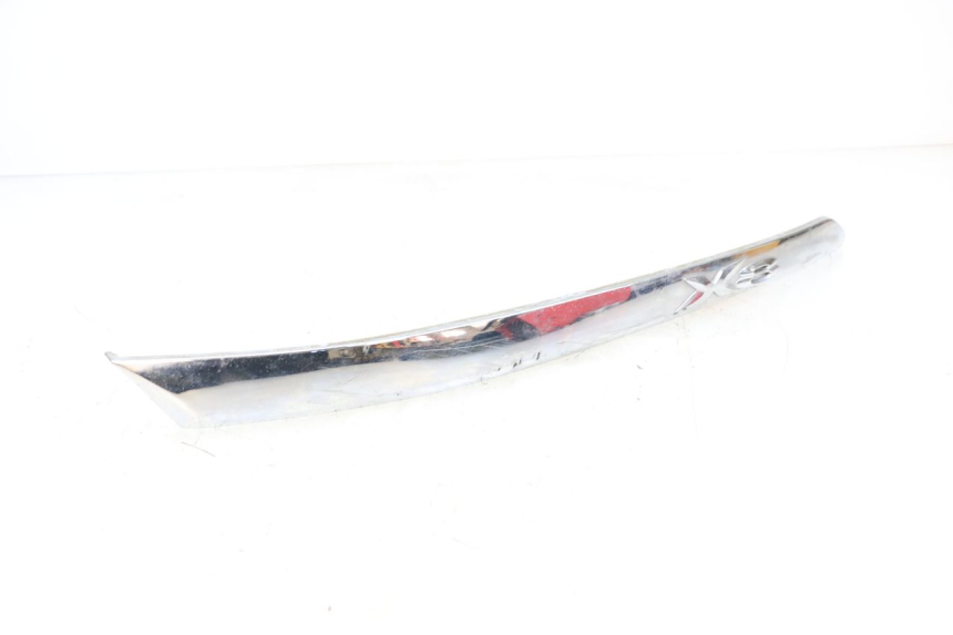 photo de KAPJE ONDER LINKERZITPLAATS PIAGGIO X8 125 (2004 - 2007) - Hoofdaanzicht